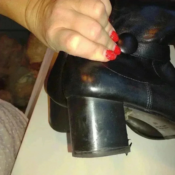 Luca Grossi knee high black boots 40 gently used - Picture 10 of 16